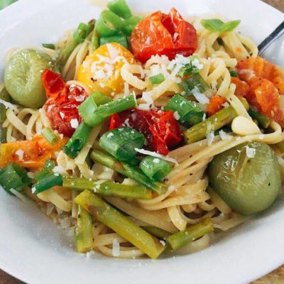 Close up of Pasta Primavera with White Wine Sauce in a bowl