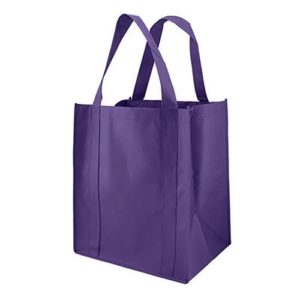 Reusable Tote Bags from the Ultimate Packing List - Take the stress out of packing knowing that you have a list to ensure you are packing everything you need. | Three Olives Branch