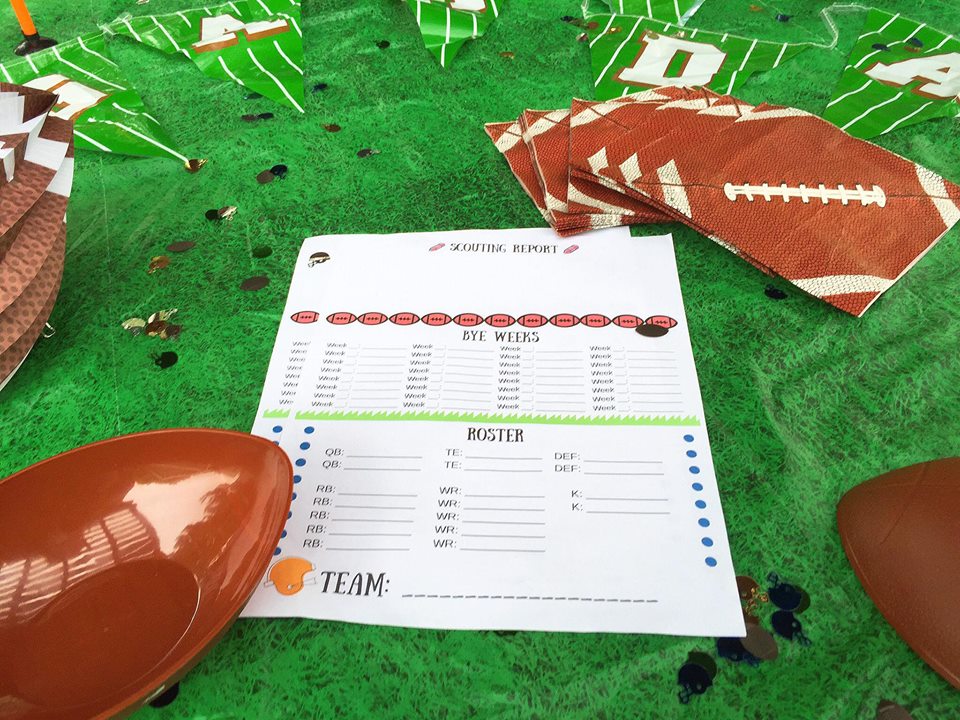 Host a Fantasy Football Draft Party for your league to kick off the American Football season! FREE PRINTABLES included in this tutorial that gets you set up for a competitive season. PLUS Game Day recipes to please the crowd!