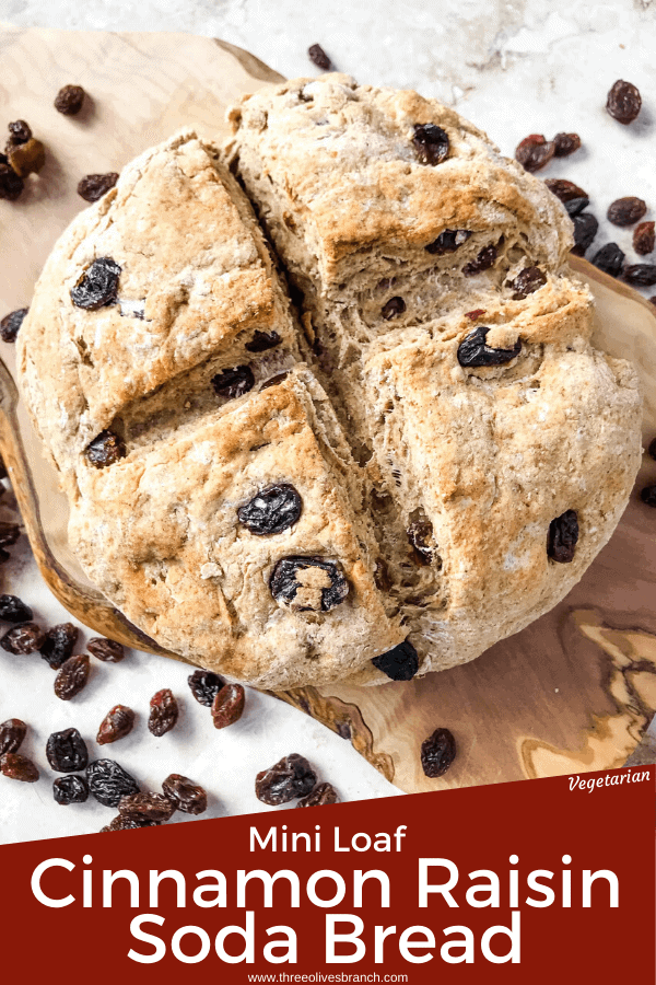 Irish Cinnamon Raisin Soda Bread Mini Loaf is a simple Irish soda bread perfect for St Patrick's Day! Filled with cinnamon and raisins. #sodabread #Irishrecipes #stpatricksday