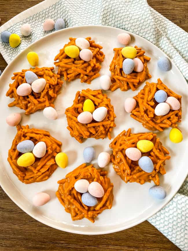 Top view of the cookies on a plate 